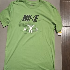 Men's Nike T-shirt NWT - Small